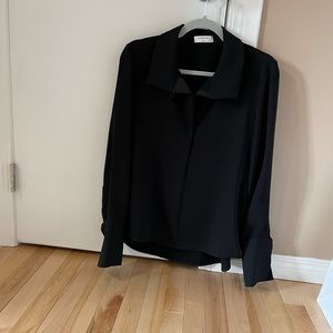 Aritzia Babaton black collared blouse